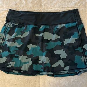 Lululemon Pace Rival Teal Camo Skirt - 8 Tall